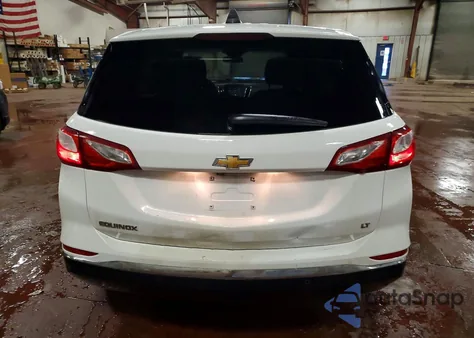 2018 Chevrolet Equinox Lt z USA, uszkodzony, nr VIN 2GNAXJEV8J6331161